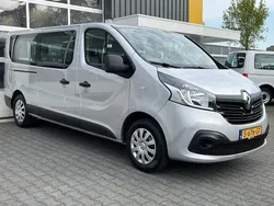 Grijs, metallic lak Gebruikt 2016 Renault Trafic Expression Van | € 23.950