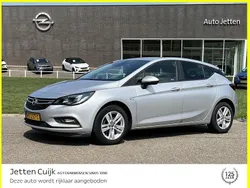 Grijs Gebruikt 2017 Opel Astra Innovation Hatchback | € 10.950 (Eerlijke prijs)