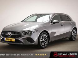 Grijs Gebruikt 2023 Mercedes A180 Business Hatchback | € 31.695 (Eerlijke prijs)