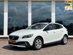 Wit Gebruikt 2016 Volvo V40 CC Stationwagen | € 14.950 (Eerlijke prijs)