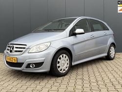Blauw Gebruikt 2009 Mercedes B150 MPV | € 3.995 (Eerlijke prijs)