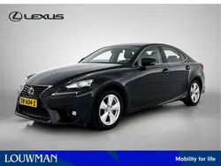 Zwart Gebruikt 2015 Lexus IS300h Sedan | € 20.950 (Eerlijke prijs)