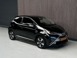 Zwart Gebruikt 2015 Toyota Aygo X-clusiv Hatchback | € 5.995 (Iets duurder)