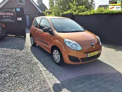 Oranje, metallic lak Gebruikt 2008 Renault Twingo Authentique Hatchback | € 1.599 (Eerlijke prijs)