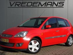 Rood Gebruikt 2006 Ford Fiesta Futura Hatchback | € 1.250 (Goede deal)