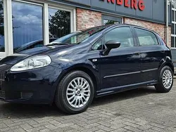 Blauw Gebruikt 2011 Fiat Grande Punto Hatchback | € 3.950 (Duur)
