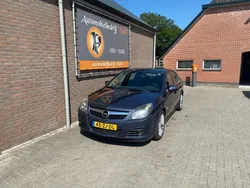 Grijs Gebruikt 2008 Opel Vectra Executive Hatchback | € 2.445