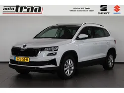 Wit Gebruikt 2024 Skoda Karoq Business Line SUV | € 32.950 (Super prijs)