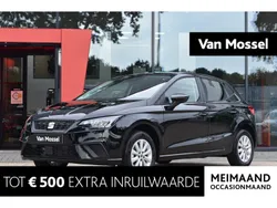 Zwart Gebruikt 2023 Seat Ibiza Business Hatchback | € 24.944