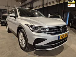 Grijs Gebruikt 2021 VW Tiguan Business+ SUV | € 29.999 (Super prijs)