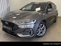 Grijs Gebruikt 2024 Ford Focus ST-Line Stationwagen | € 24.945 (Eerlijke prijs)