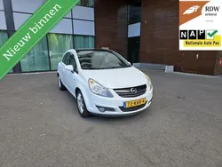 Wit Gebruikt 2009 Opel Corsa Edition Hatchback | € 3.794 (Eerlijke prijs)