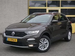 Grijs, metallic lak Gebruikt 2019 VW T-Roc Style SUV | € 17.450 (Goede deal)