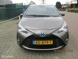 Grijs Gebruikt 2017 Toyota Yaris Executive Hatchback | € 16.000 (Goede deal)