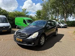 Zwart, metallic lak Gebruikt 2009 Mercedes R300 MPV | € 4.994