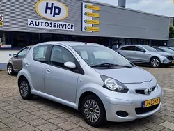 Grijs Gebruikt 2011 Toyota Aygo Comfort Hatchback | € 4.250 (Eerlijke prijs)