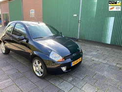 Zwart Gebruikt 2005 Ford SportKa Hatchback | € 1.999