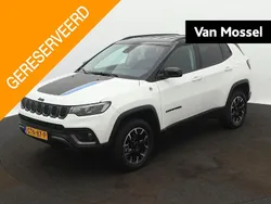 Wit Gebruikt 2023 Jeep Compass Trailhawk SUV | € 28.440 (Eerlijke prijs)