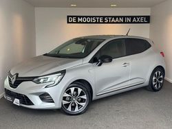 Zilver, metallic lak Gebruikt 2023 Renault Clio V Evolution Hatchback | € 16.450 (Goede deal)