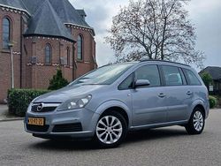 Grijs Gebruikt 2005 Opel Zafira Enjoy MPV | € 1.499 (Goede deal)