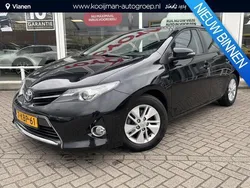 Zwart Gebruikt 2013 Toyota Auris Hatchback | € 12.950 (Eerlijke prijs)