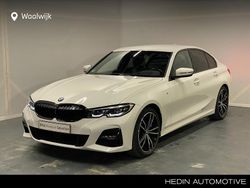 Wit Gebruikt 2022 BMW 320 Executive Sedan | € 35.880 (Eerlijke prijs)