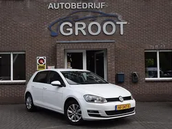 Wit Gebruikt 2015 VW Golf VII Hatchback | € 9.750 (Eerlijke prijs)