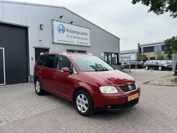 Rood Gebruikt 2004 VW Touran MPV | € 799 (Eerlijke prijs)