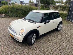 Wit Gebruikt 2004 Mini ONE Hatchback | € 1.750 (Goede deal)