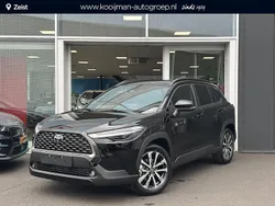 Night sky black (donker zwart) Nieuw 2025 Toyota Corolla Cross Style SUV | € 46.390 (Iets duurder)