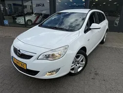 Wit Gebruikt 2011 Opel Astra Edition Stationwagen | € 5.999 (Eerlijke prijs)