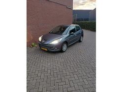 Grijs (metallic) Gebruikt 2009 Peugeot 206 Hatchback | € 2.199 (Eerlijke prijs)