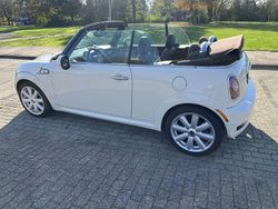 Wit Gebruikt 2009 Mini Cooper Cabriolet Cabriolet | € 4.750 (Eerlijke prijs)