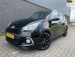 Zwart Gebruikt 2015 Hyundai i10 Comfort Hatchback | € 6.995 (Eerlijke prijs)