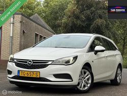 Wit Gebruikt 2018 Opel Astra Business Stationwagen | € 7.499 (Iets duurder)