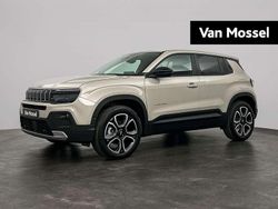 Grijs, metallic lak Nieuw 2025 Jeep Avenger Summit SUV | € 37.100 (Goede deal)