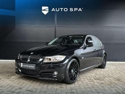 Zwart Gebruikt 2010 BMW 325 Sedan | € 12.999 (Eerlijke prijs)