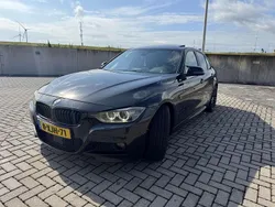 Zwart Gebruikt 2014 BMW 320 Sedan | € 14.850 (Duur)