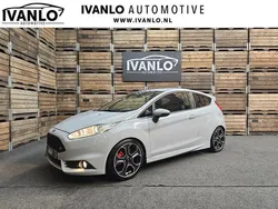 Grijs Gebruikt 2017 Ford Fiesta ST200 Hatchback | € 13.494 (Eerlijke prijs)
