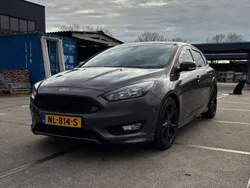 Gebruikt 2017 Ford Focus ST-Line Hatchback | € 13.000 (Duur)