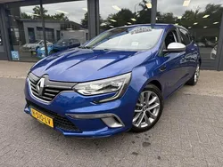 Blauw Gebruikt 2016 Renault Mégane GT Line GT-Line Hatchback | € 12.950 (Eerlijke prijs)