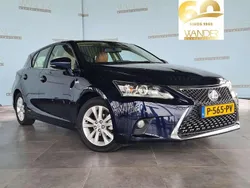 Blauw Gebruikt 2017 Lexus CT200h Business Edition Hatchback | € 16.900 (Eerlijke prijs)