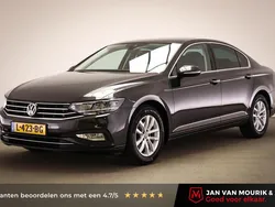 Grijs Gebruikt 2019 VW Passat Comfortline Sedan | € 23.695 (Eerlijke prijs)