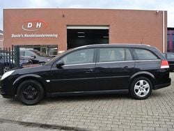 Zwart Gebruikt 2006 Opel Vectra Comfort Stationwagen | € 999 (Goede deal)