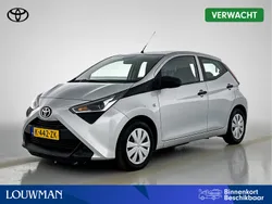 Grijs metallic Gebruikt 2021 Toyota Aygo Hatchback | € 11.900 (Eerlijke prijs)