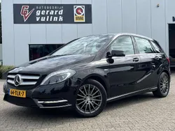 Zwart Gebruikt 2012 Mercedes B180 Ambition MPV | € 12.880 (Eerlijke prijs)