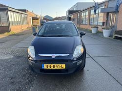 Blauw Gebruikt 2011 Fiat Grande Punto Hatchback | € 2.450 (Eerlijke prijs)