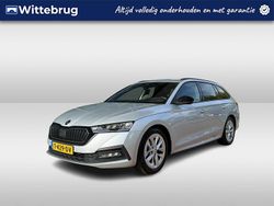 Grijs Gebruikt 2023 Skoda Octavia Business Line Stationwagen | € 24.450 (Eerlijke prijs)