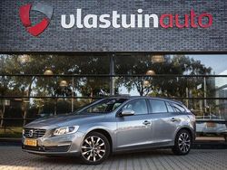 Grijs Gebruikt 2017 Volvo V60 Dynamic Stationwagen | € 15.950 (Eerlijke prijs)