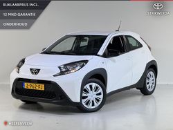 Wit Gebruikt 2024 Toyota Aygo Play Hatchback | € 16.995 (Eerlijke prijs)